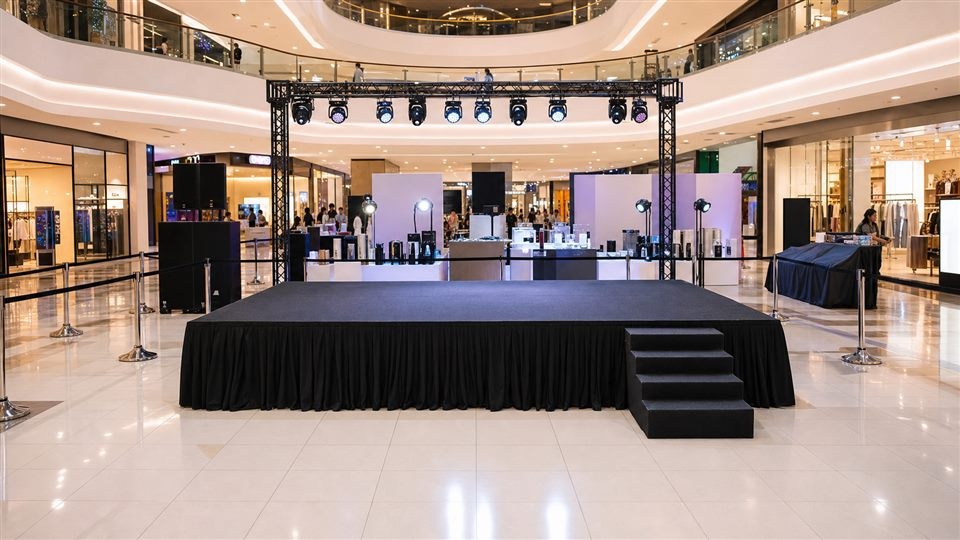 Mall roadshow stage rental example setup