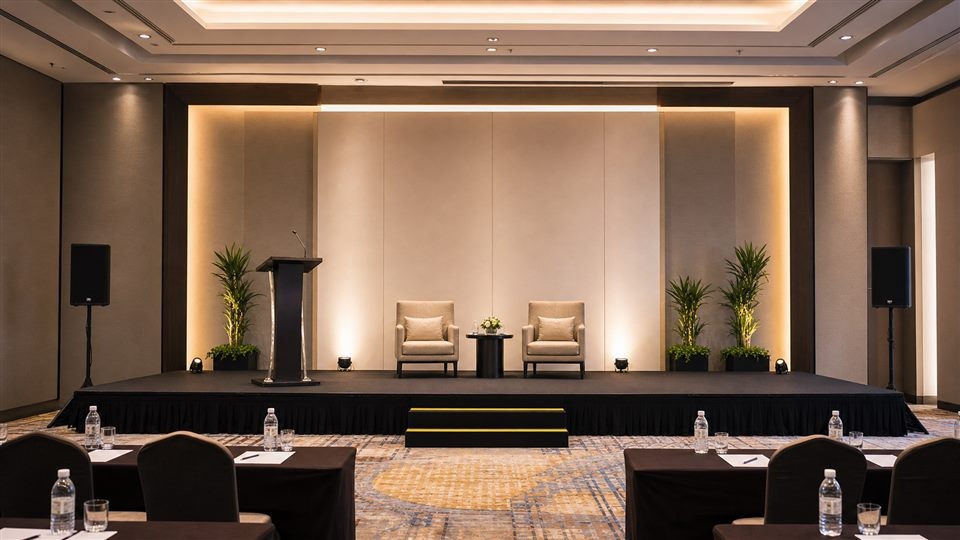 Seminar conference stage rental example setup